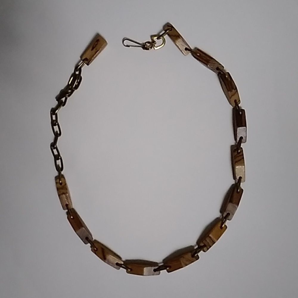 Beautiful Vintage Handmade Women Wood And Metal Necklace